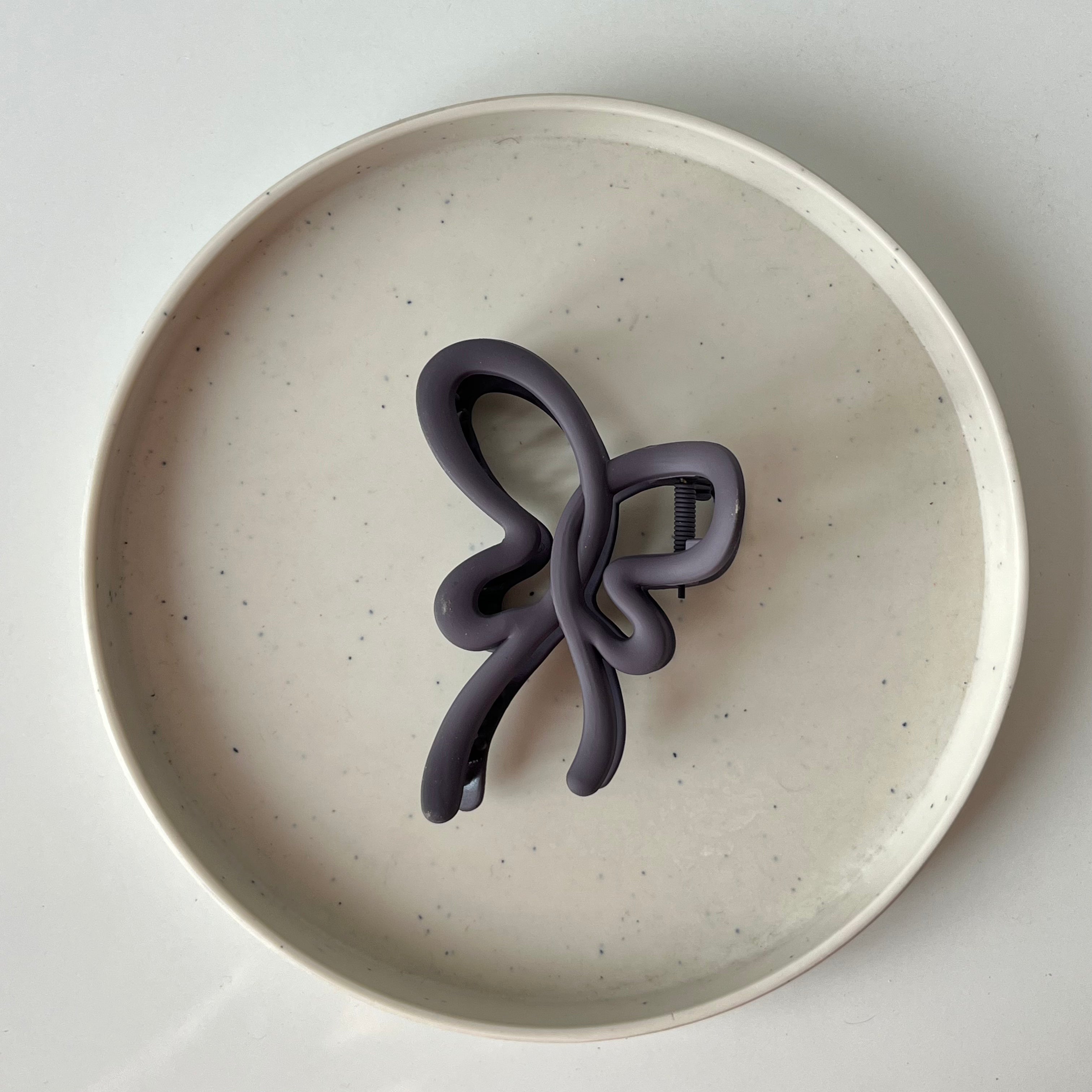 Matte Ribbon Bow – Large Hair Claw